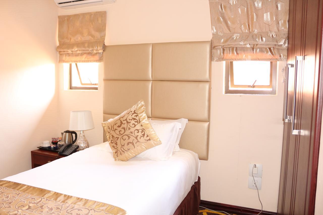 Open House Boutique Hotel มันซีนี ภายนอก รูปภาพ