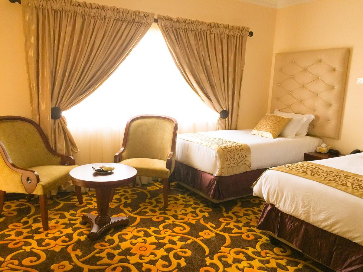 Open House Boutique Hotel มันซีนี ภายนอก รูปภาพ